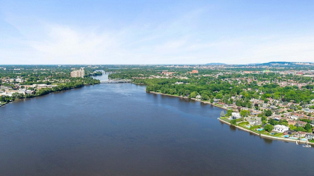 Condominio a Laval, Québec, Canada 5 - 18245200