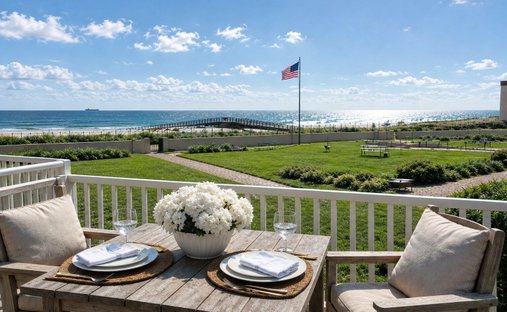 Condo in Long Beach, New York, United States 1