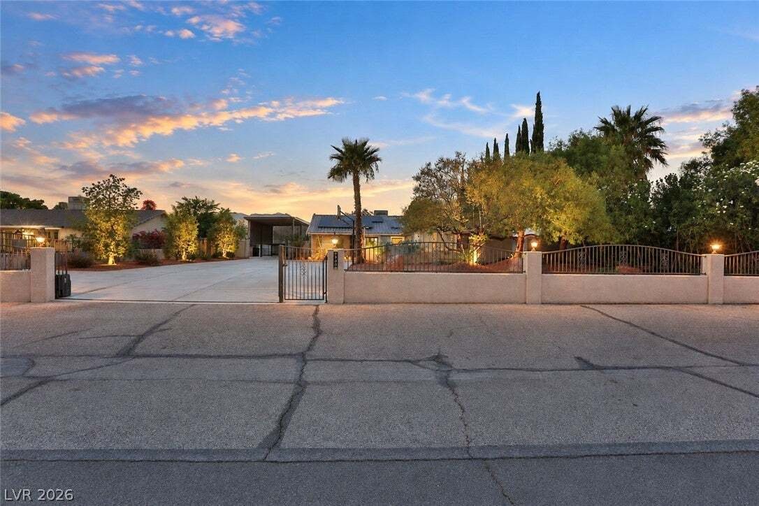 House in Las Vegas, Nevada, United States 2 - 18915144