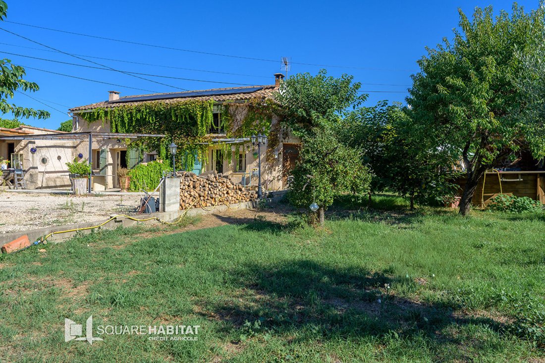 House in Saint-Saturnin-lès-Apt, Provence-Alpes-Côte d'Azur, France 1 - 18914331