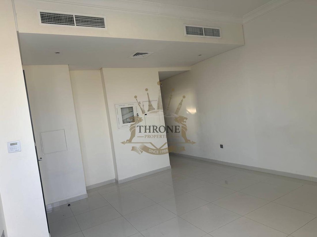 Townhouse in Damac Hills 2, Dubai, United Arab Emirates 3 - 18913147
