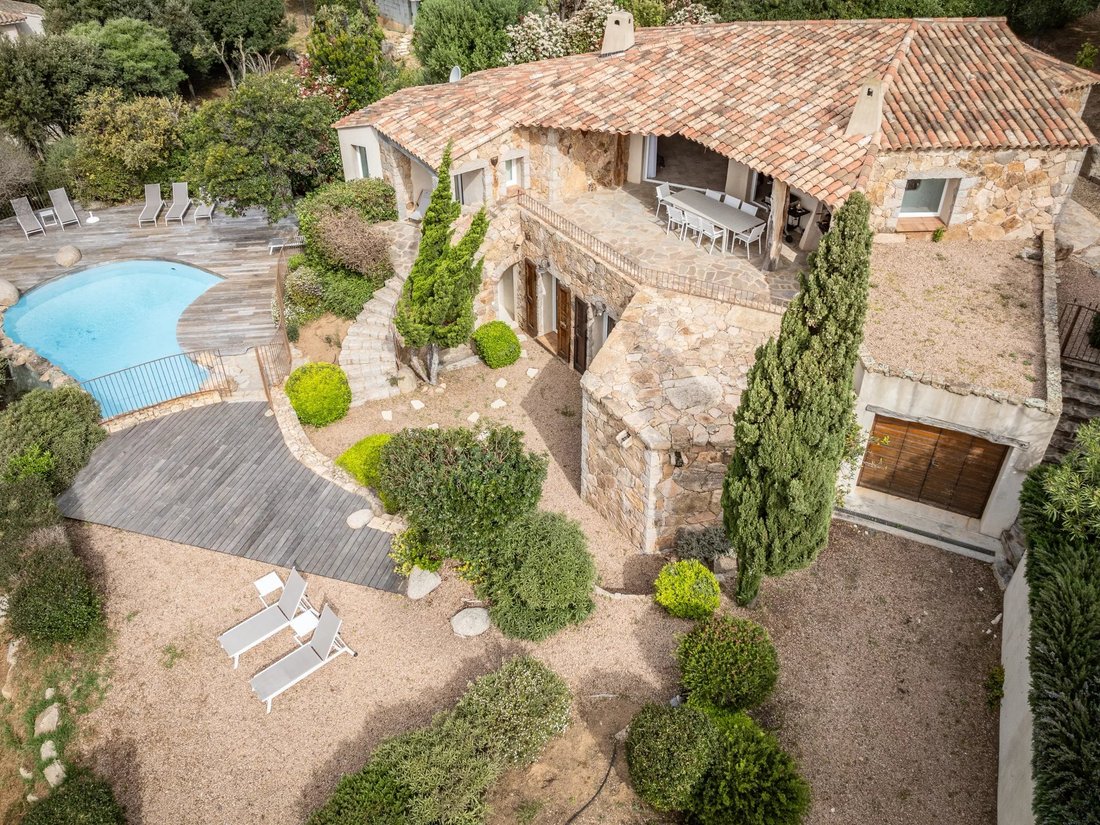 Villa in Zonza, Corsica, France 1 - 17953501