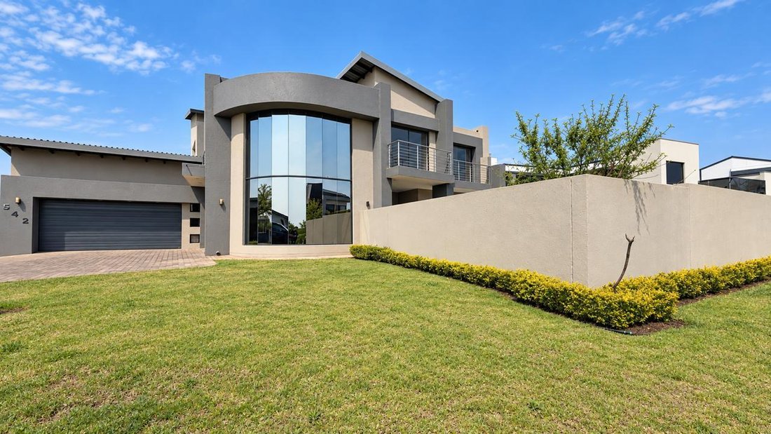 House in Shere, Gauteng, South Africa 1 - 18915378