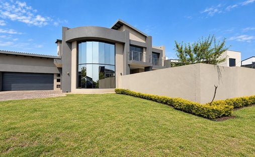 House in Shere, Gauteng, South Africa 1