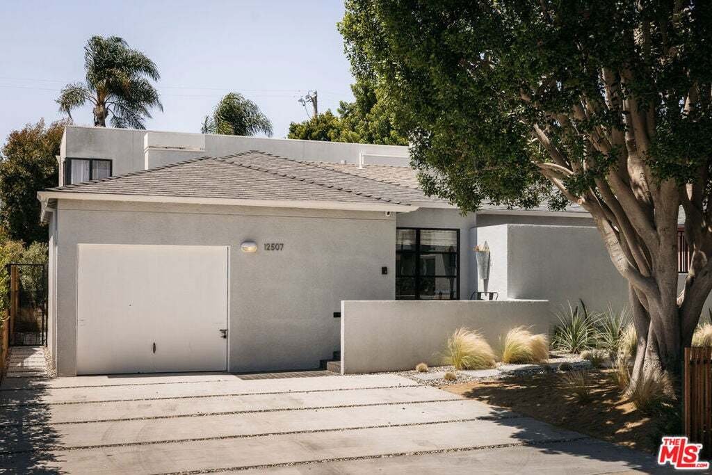 House in Los Angeles, California, United States 2 - 18912958
