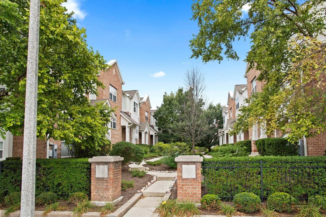 Townhouse in Morton Grove, Illinois, United States 1 - 18906413