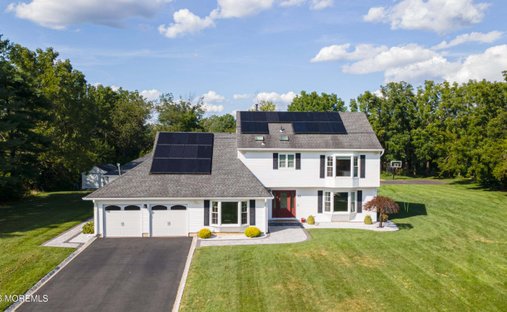 House in Freehold Township, New Jersey, United States 1