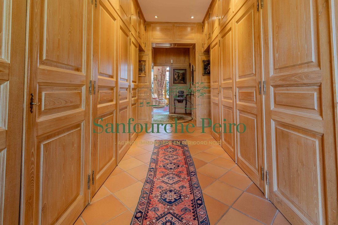Estate in Arrondissement of Sarlat-la-Canéda, Nouvelle-Aquitaine, France 3 - 17386140