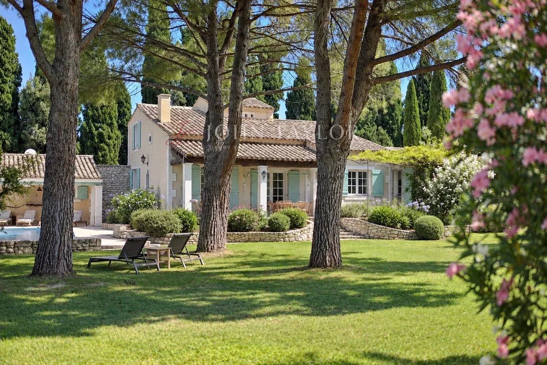 Casa en Saint-Remy-de-Provence, Provenza-Alpes-Costa Azul, Francia 3 - 18834955