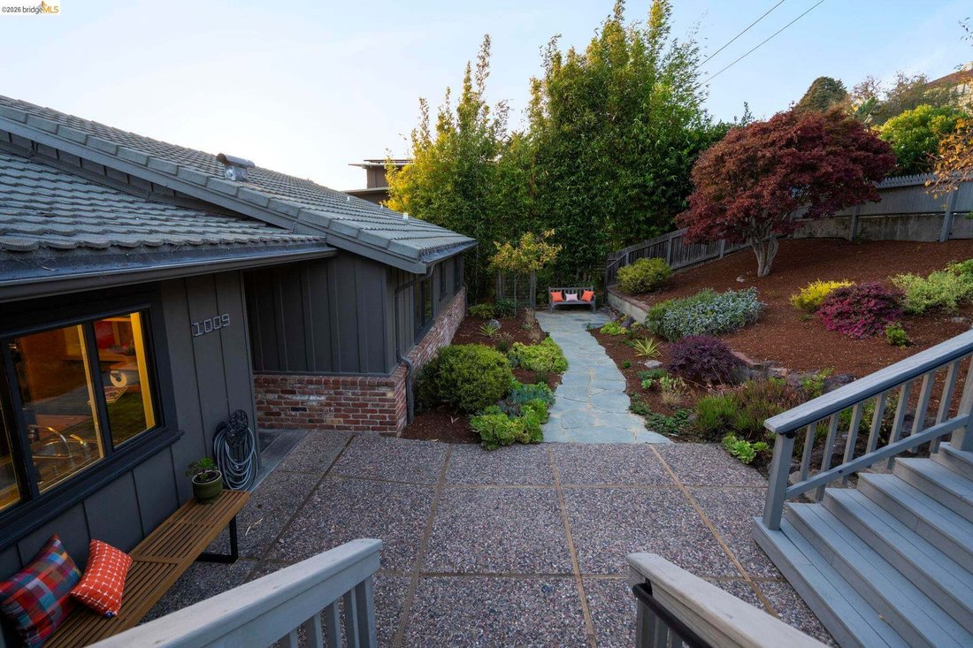 House in El Cerrito, California, United States 3 - 18909506