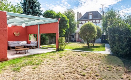 House in Houdan, Ile-de-France, France 1