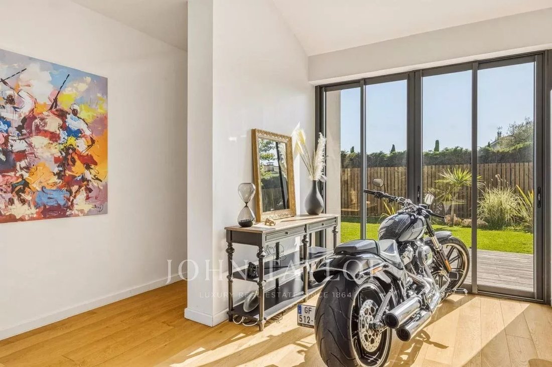 Townhouse in Carignan-de-Bordeaux, Nouvelle-Aquitaine, France 4 - 18907763