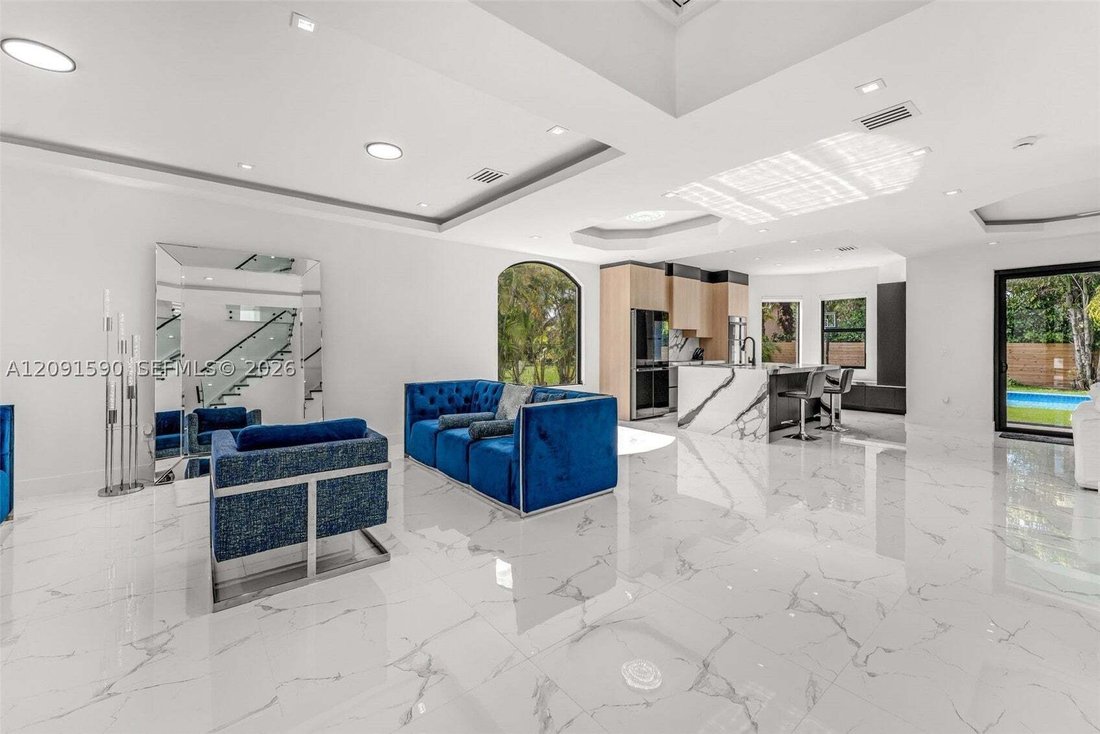House in Miami, Florida, United States 3 - 18905732