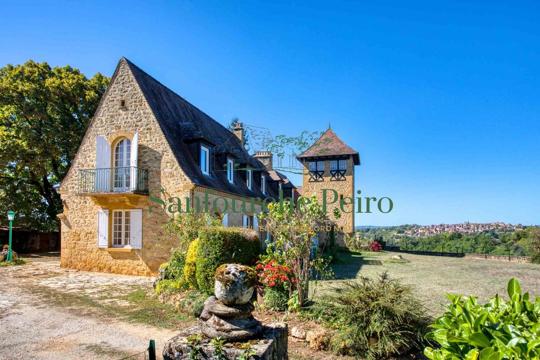 Casa en Domme, Nueva Aquitania, Francia 1 - 17421637