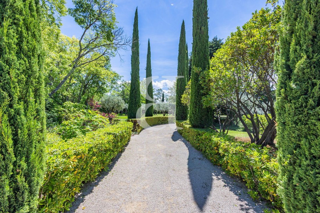 Casa de Campo en Gordes, Provenza-Alpes-Costa Azul, Francia 5 - 18912639