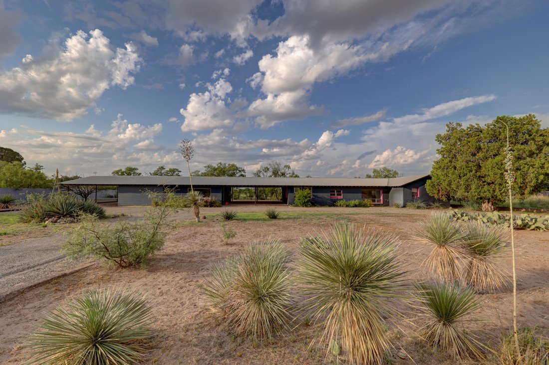 House in Marfa, Texas, United States 1 - 13882388