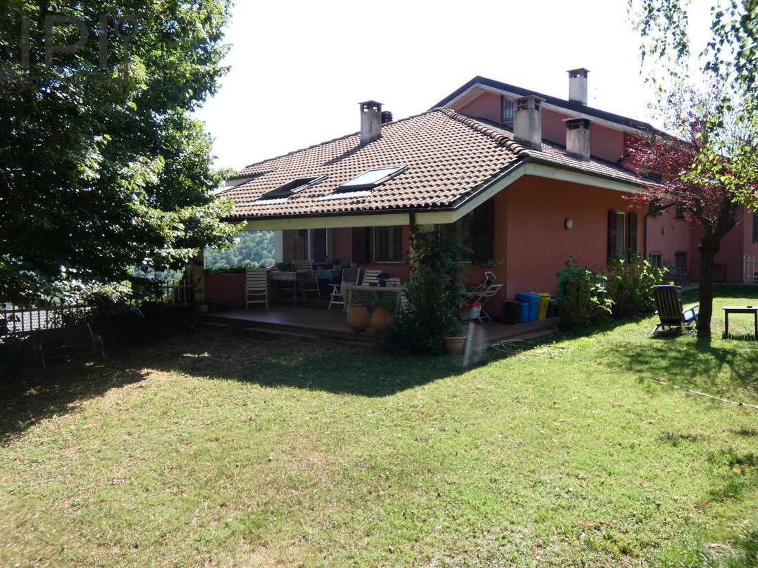 Villa in Carcare, Ligurien, Italien 1 - 18909508