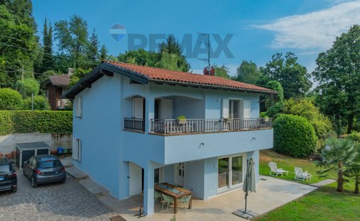 Villa à Vergiate, Lombardie, Italie 1