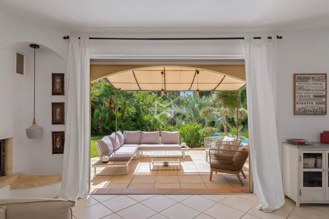 Villa en La Londe-les-Maures, Provenza-Alpes-Costa Azul, Francia 4 - 17345150