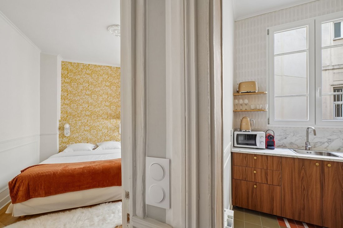 Apartment in Palais Royal, Paris 1er Arrondissement, Paris 4 - 18914141