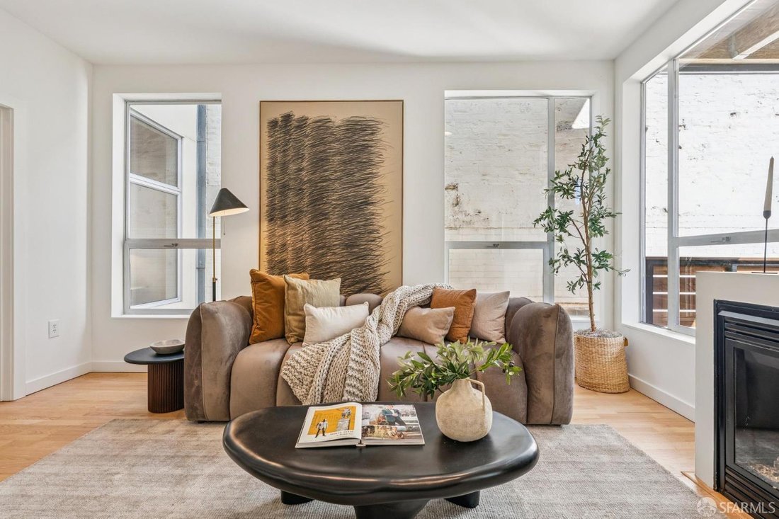 Condo in San Francisco, California, United States 2 - 18908642