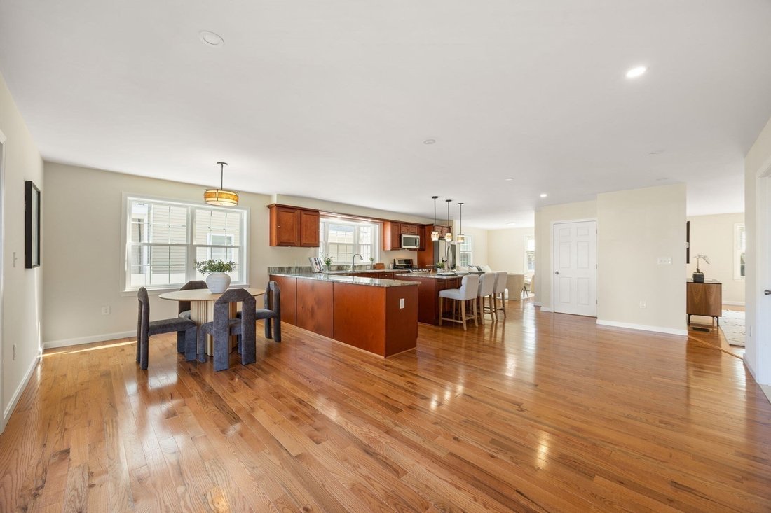House in Malden, Massachusetts, United States 3 - 18905137