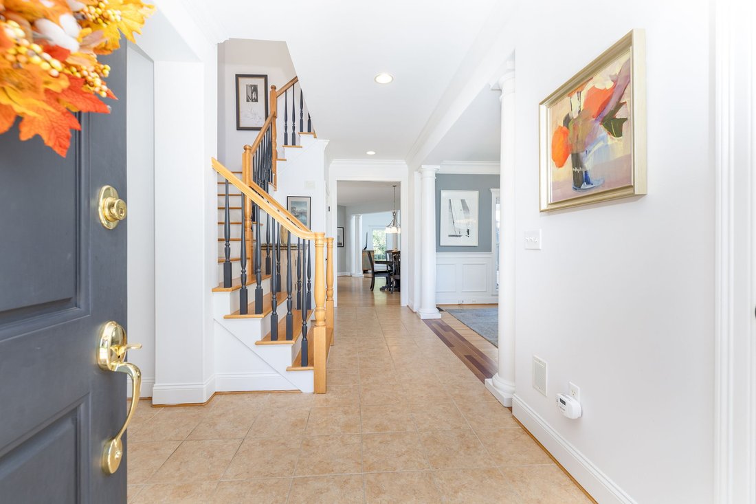 Condo in Simsbury, Connecticut, United States 5 - 18921835