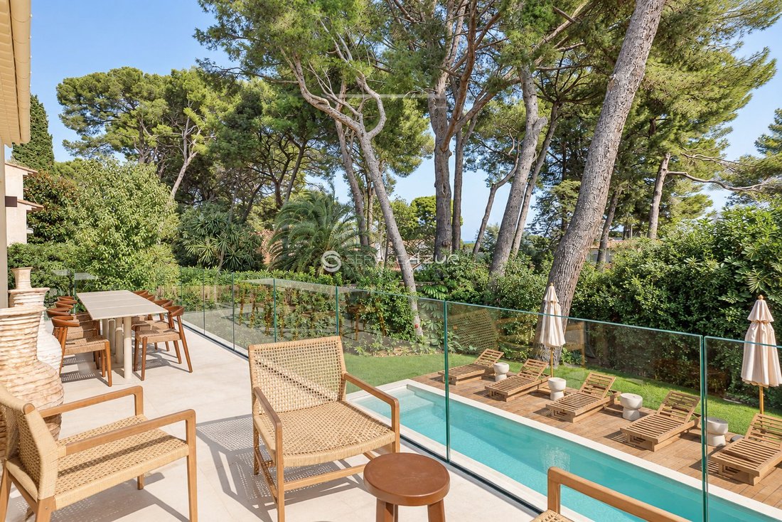 Villa in Vieille Ville, Antibes, France 3 - 18917596