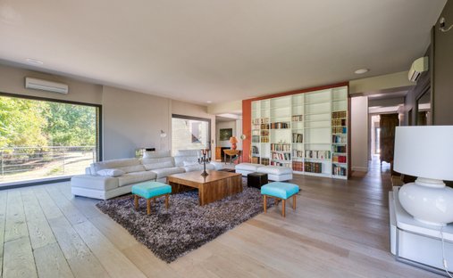 House in Saint-Yrieix-sur-Charente, Nouvelle-Aquitaine, France 1