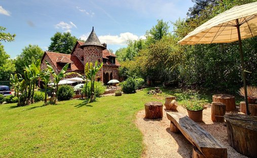 Villa in Collonges-la-Rouge, Nouvelle-Aquitaine, France 1