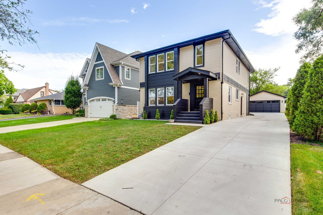 House in Elmhurst, Illinois, United States 2 - 18906412