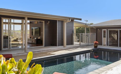 House in Waimauku, Auckland, New Zealand 1