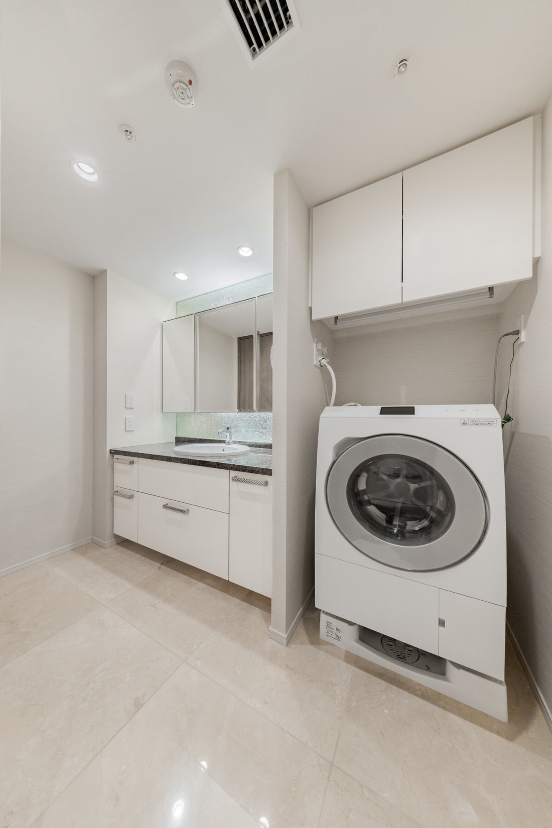 Condo in Minato City, Tokyo, Japan 5 - 18913592