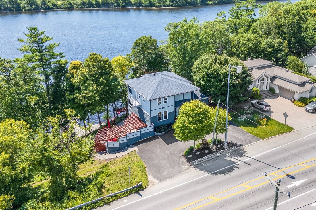 House in Gatineau, Quebec, Canada 1 - 18910885