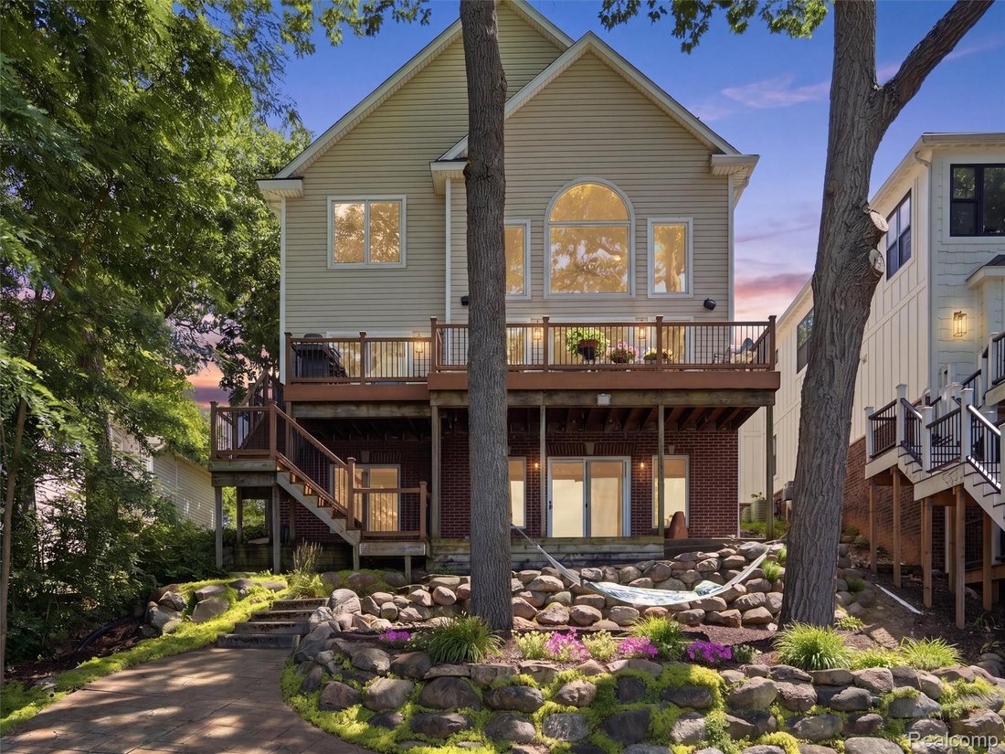 House in Township of Hamburg, Michigan, United States 1 - 18906178
