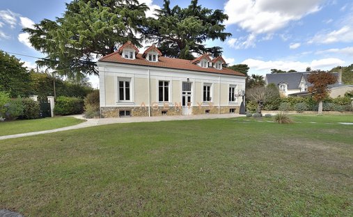 Maison à Sucy-en-Brie, Île-de-France, France 1