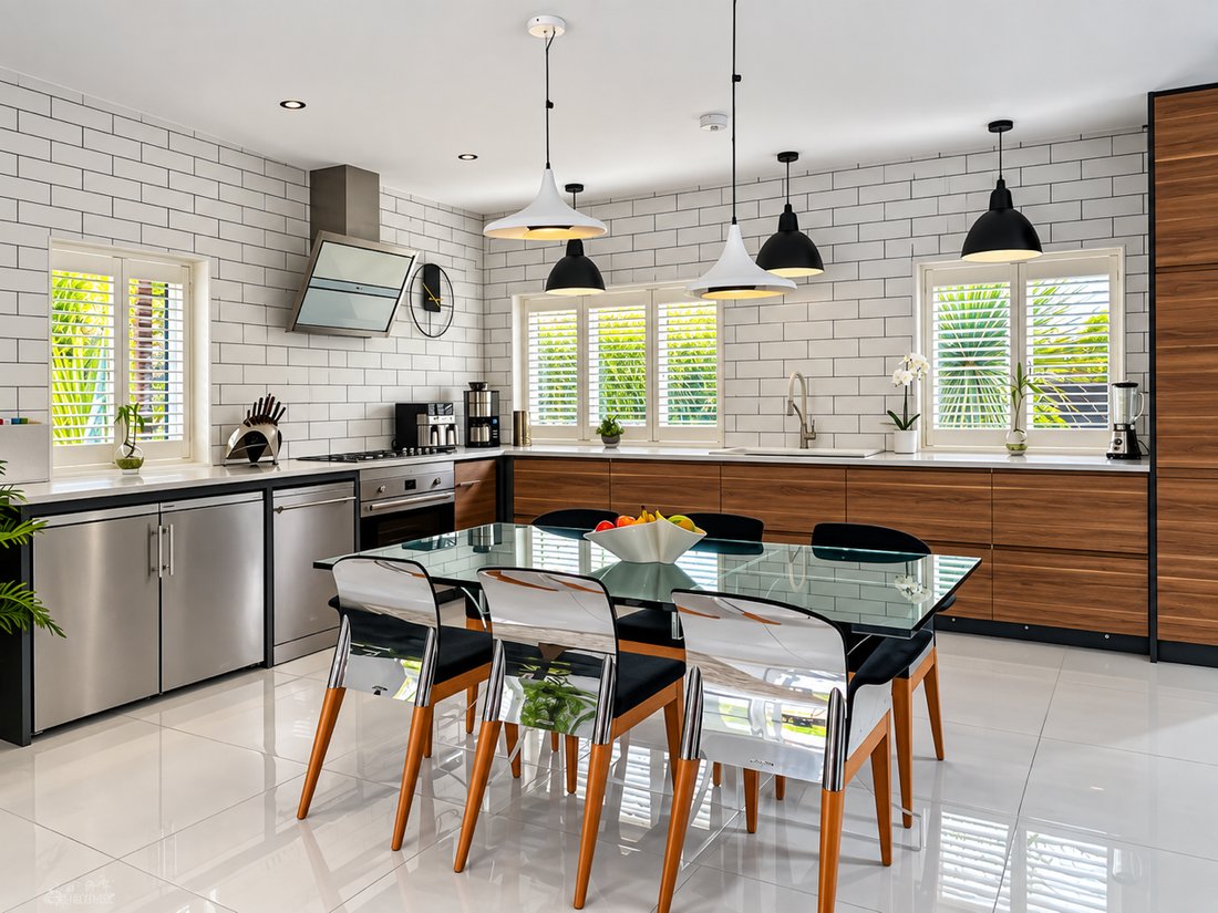 Bungalow in West Molesey, Elmbridge, England 4 - 18909062