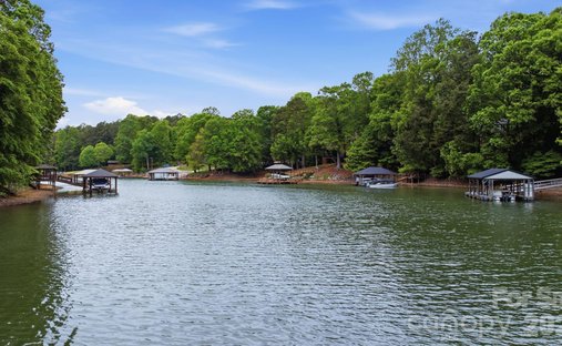 Land in Troutman, North Carolina, United States 1