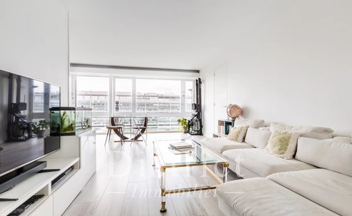 Apartment in Perouses, Paris, Ile-de-France 1