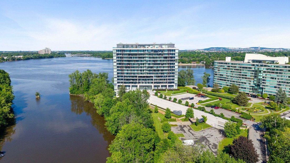 Condominio a Laval, Québec, Canada 2 - 18245200