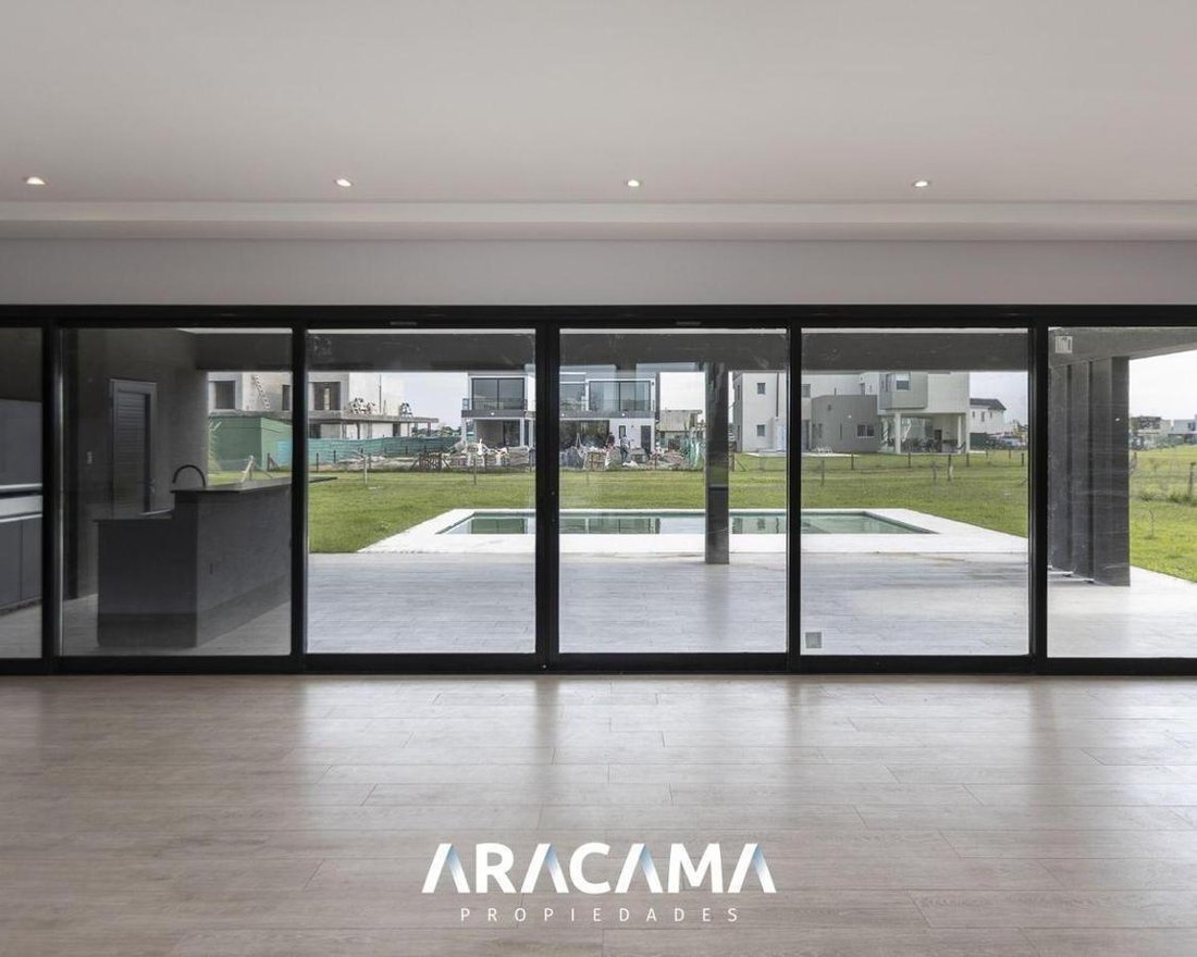Haus in Ezeiza, Argentina 4 - 18907023