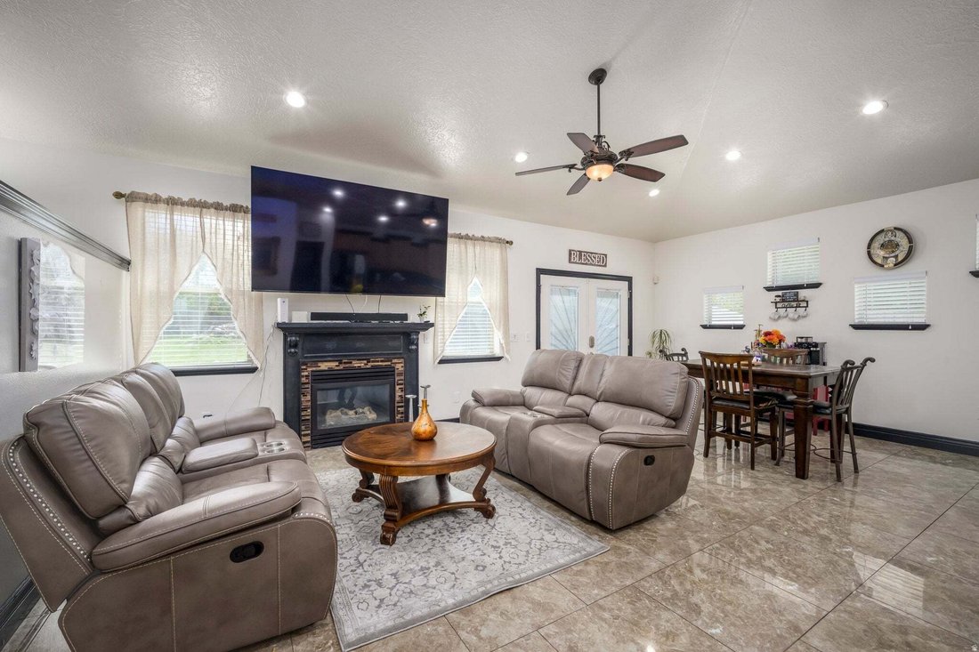 House in Magna, Utah, United States 4 - 18909491