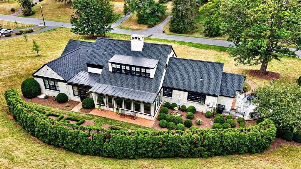 House in Staunton, Virginia, United States 1 - 18846016