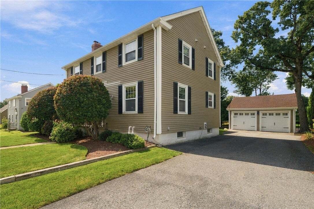 House in Cumberland, Rhode Island, United States 3 - 18917234