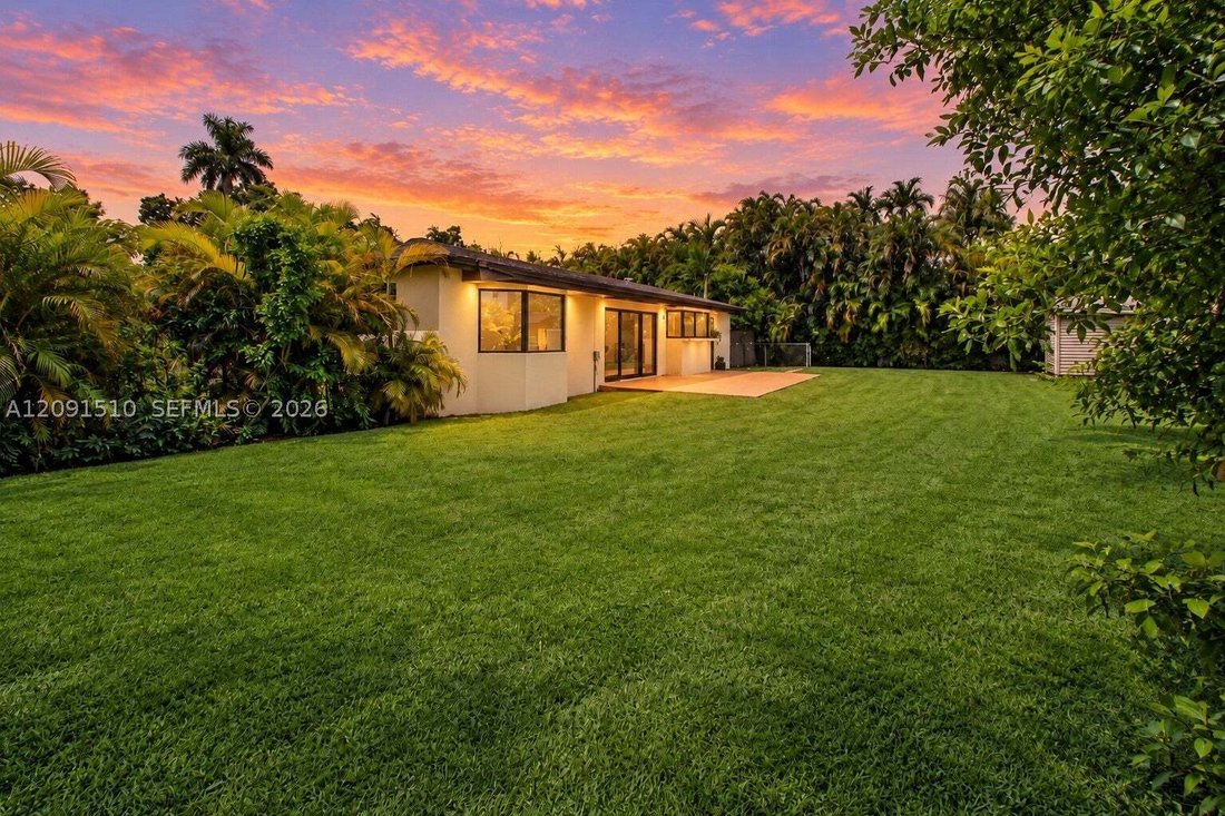House in Miami, Florida, United States 3 - 18905764