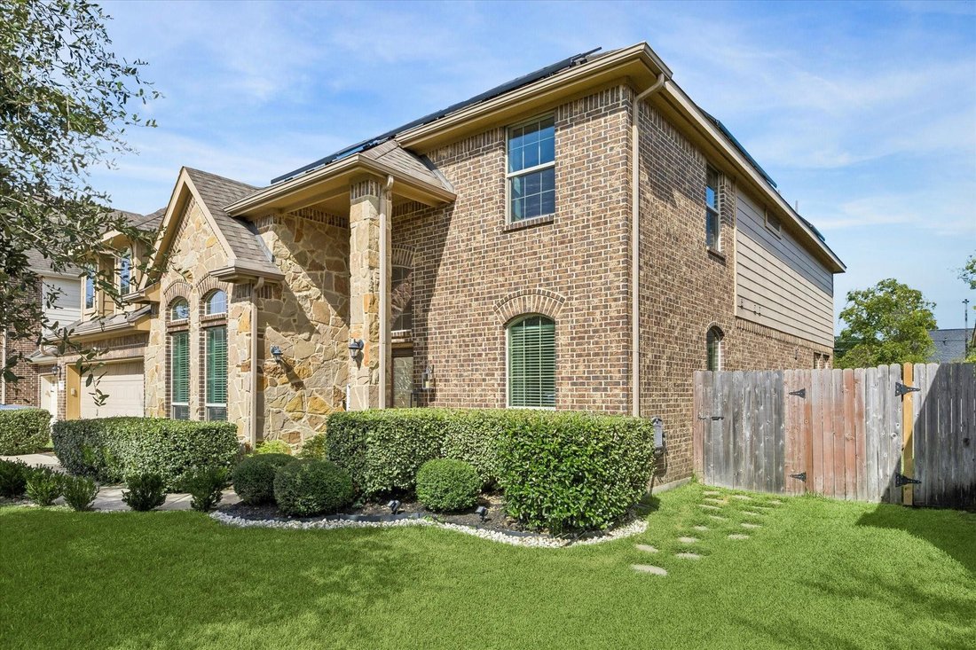 House in Friendswood, Texas, United States 3 - 18910483