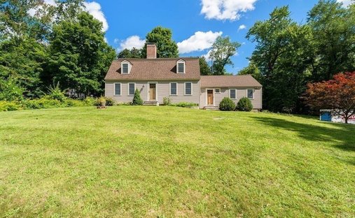 House in Topsfield, Massachusetts, United States 1