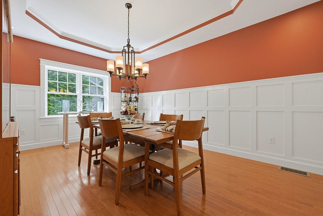 Milford, Massachusetts, United States 3 - 18906731