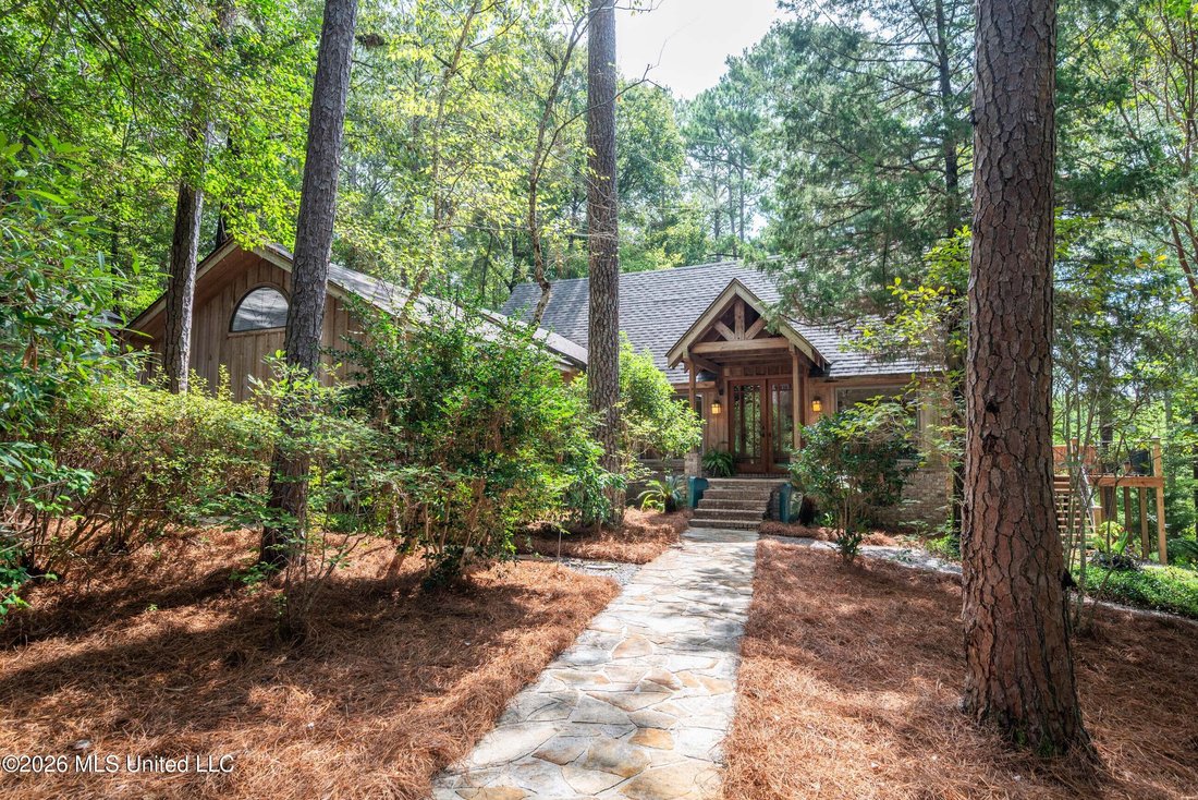House in Hattiesburg, Mississippi, United States 2 - 18909573