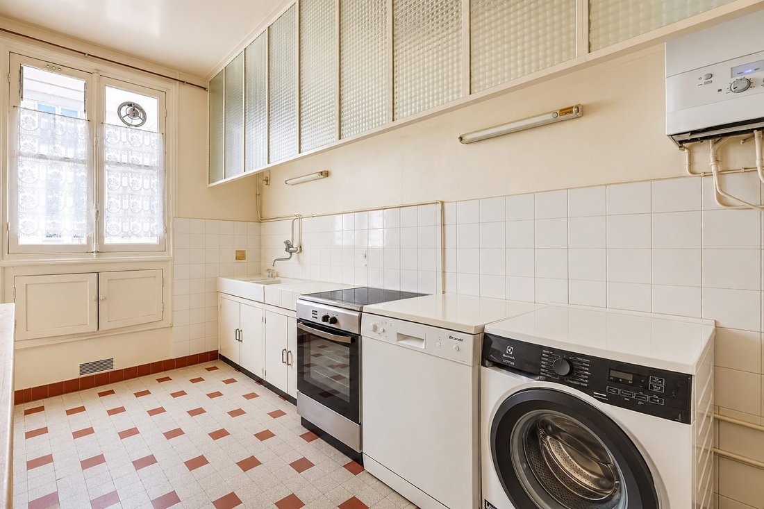 Apartment in La Plaine des Sablons, Neuilly-sur-Seine, France 5 - 18912539